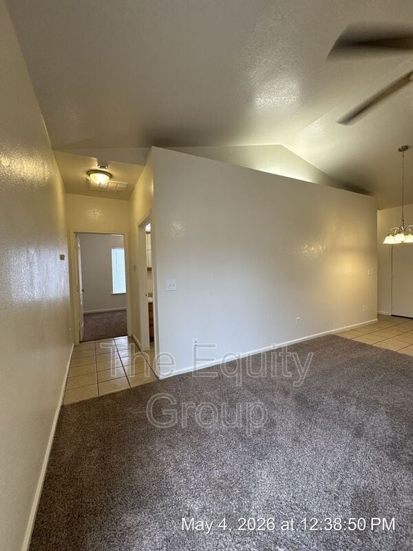 Building Photo - 2421 W Sunnyside Ave