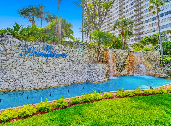 Foto del edificio - 1985 S Ocean Dr
