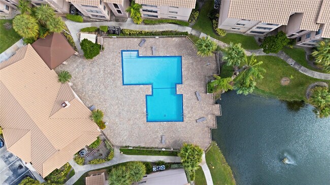 Foto del edificio - 2926 S University Dr