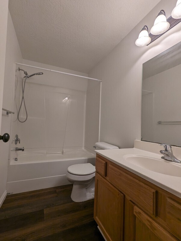 Building Photo - 3391 E Heyward Ct