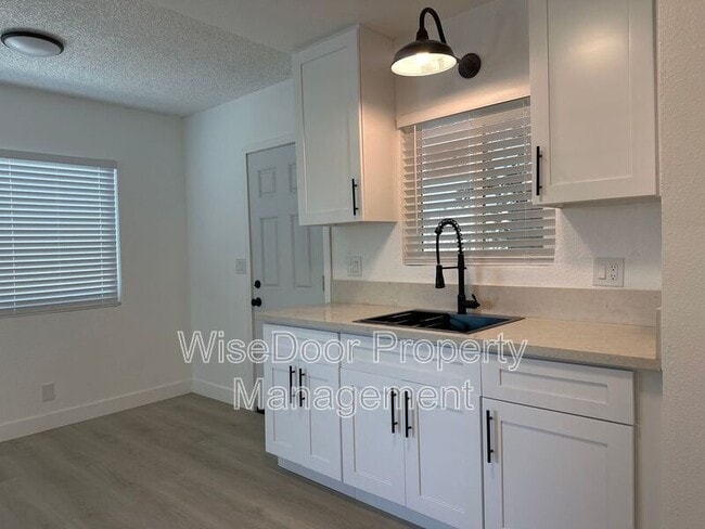 Foto del edificio - 7914 16th St