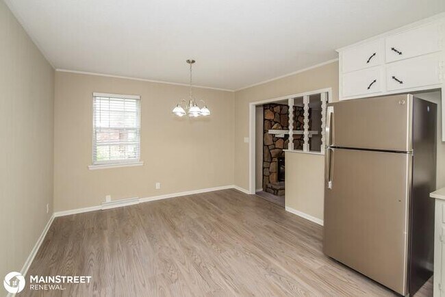 Building Photo - 3000 Tall Tree Ln, Adamsville, AL 35005