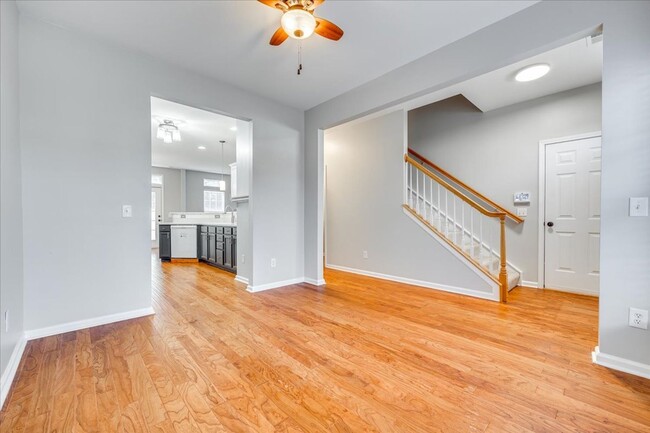Foto del edificio - Fabulous 3 bedroom 2.5 bath townhome in Au...