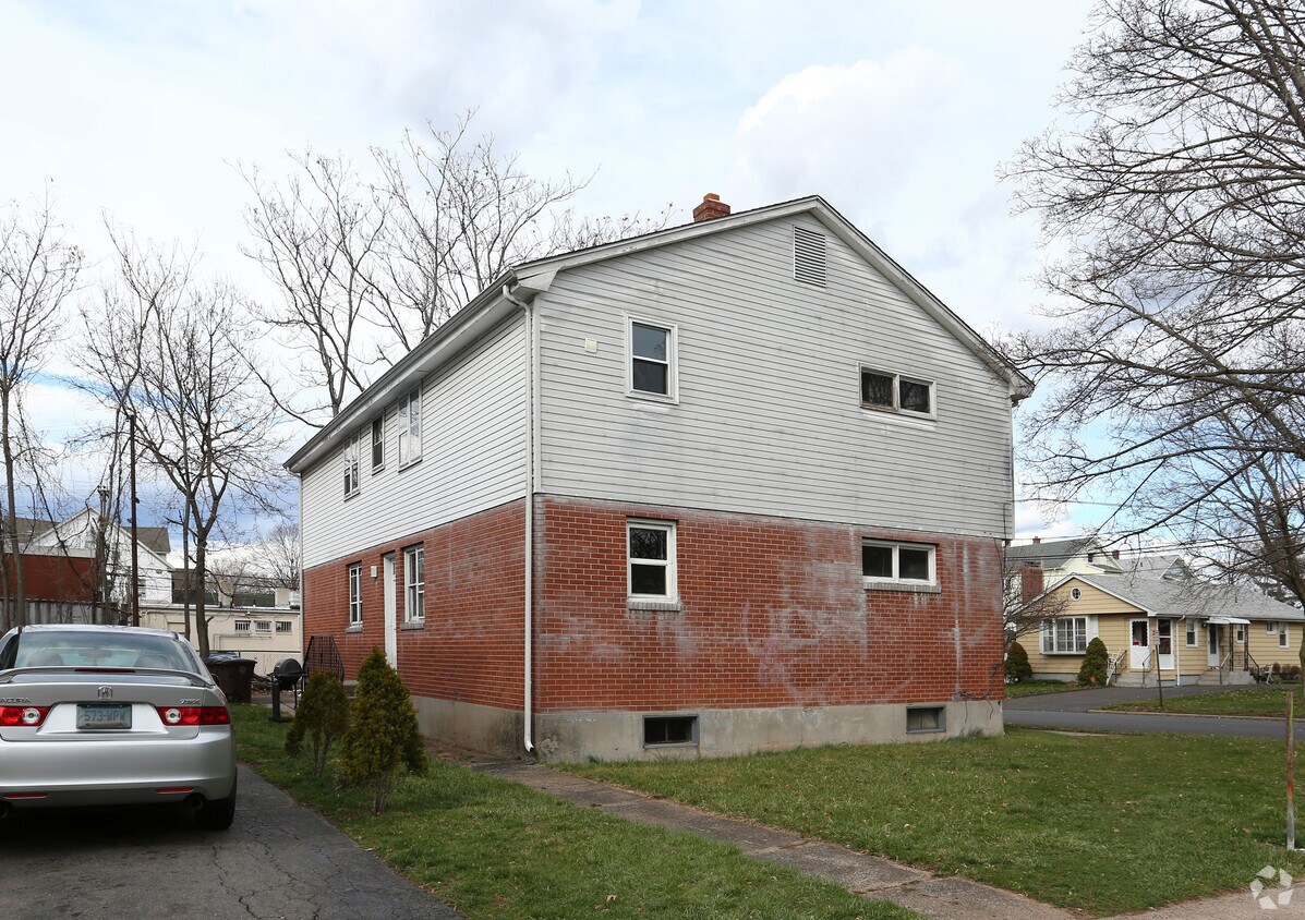 Building Photo - 17 Dixon St