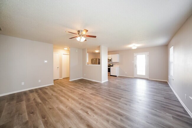 Foto del edificio - 3018 Everbloom Way