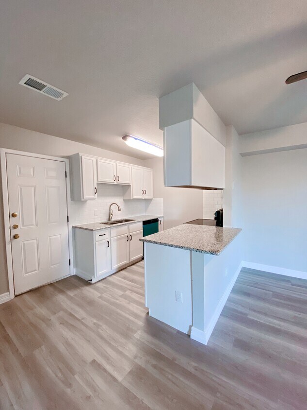 Kitchen - 8129 Julie Ave