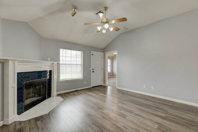 Foto del edificio - 312 SW 40th St