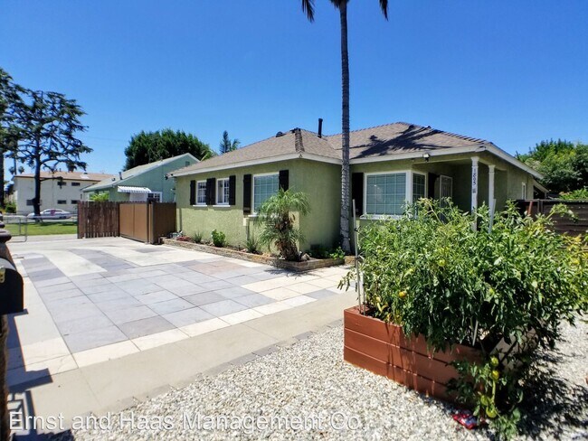 Building Photo - 3 br, 1 bath House - 1805 Kay St.
