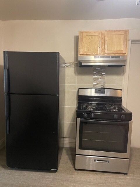 Foto del edificio - 1446 E 76th St