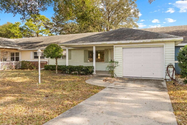 Building Photo - 2BR 2BA Villa Available Now On Top of the Word!