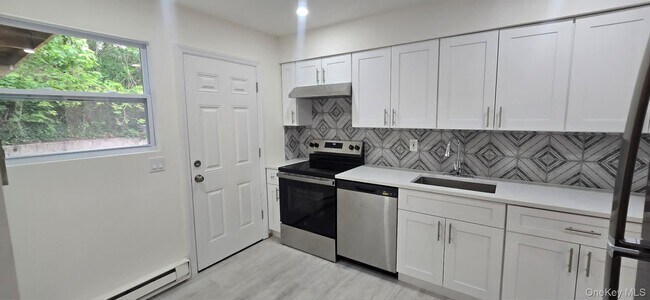 Building Photo - 153 Vernon Valley Rd