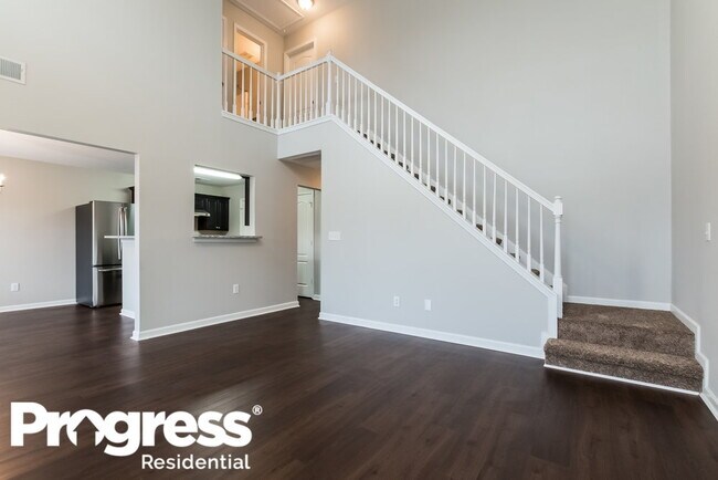 Building Photo - 2750 Beech Tr
