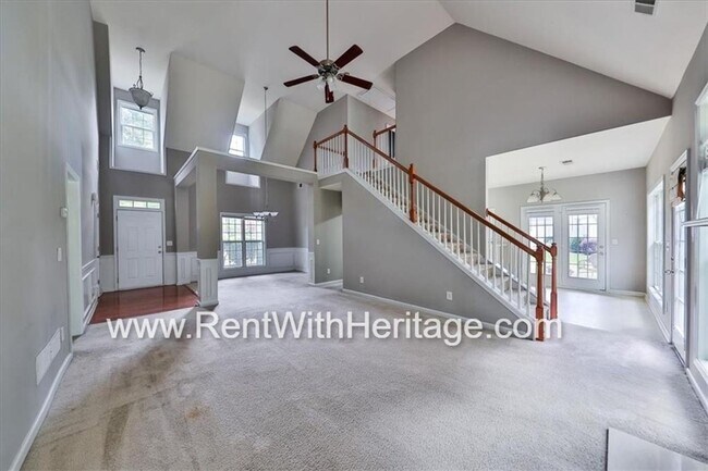 Foto del edificio - Gorgeous 4bd/ 2.5 Bath / Attention to Deta...