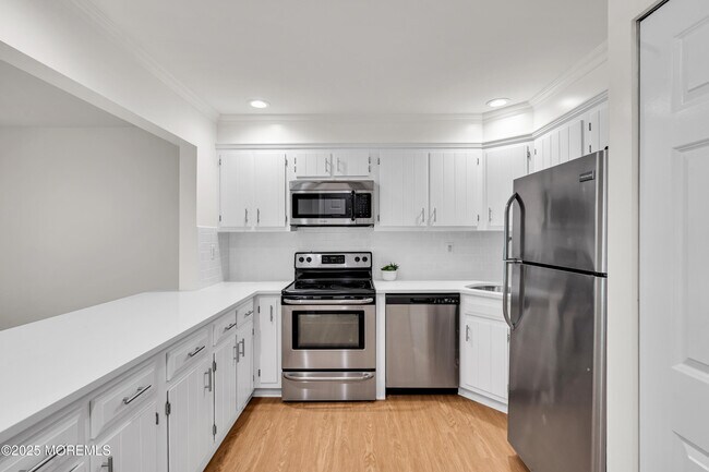 Foto del edificio - 34 Lexington Ct