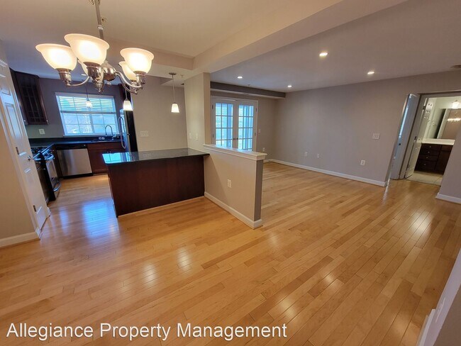 Foto del edificio - 1 br, 1 bath House - 4151 S. Four Mile Run...