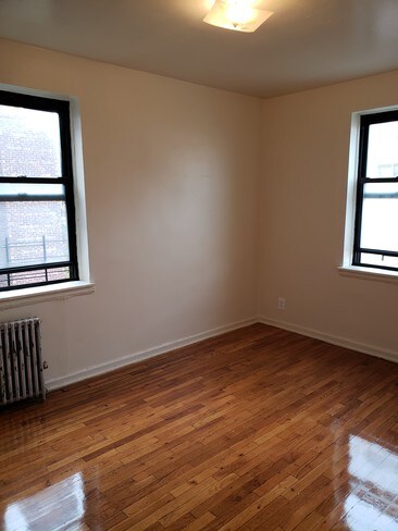 Building Photo - 1410 Brooklyn Ave