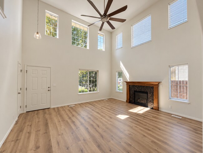 Building Photo - 2856 W Lost Rapids Dr