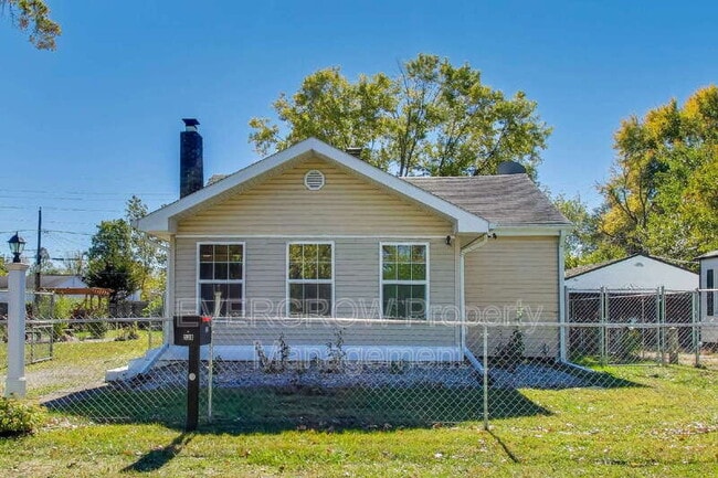 Photo - 321 Albany St House