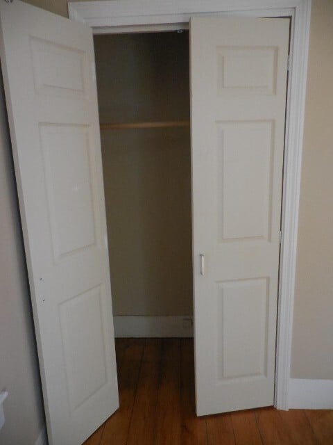 Building Photo - 11 W Green St