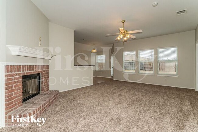 Foto del edificio - 207 Amherst Dr