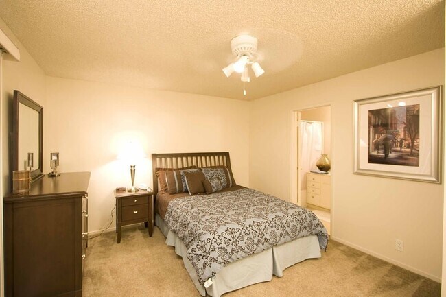 Foto del edificio - 7007 Inglewood Ave