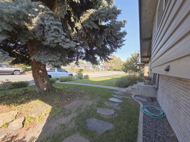 Foto del edificio - 3Bedroom, 2.5 Bath Mid Century Modern Home...