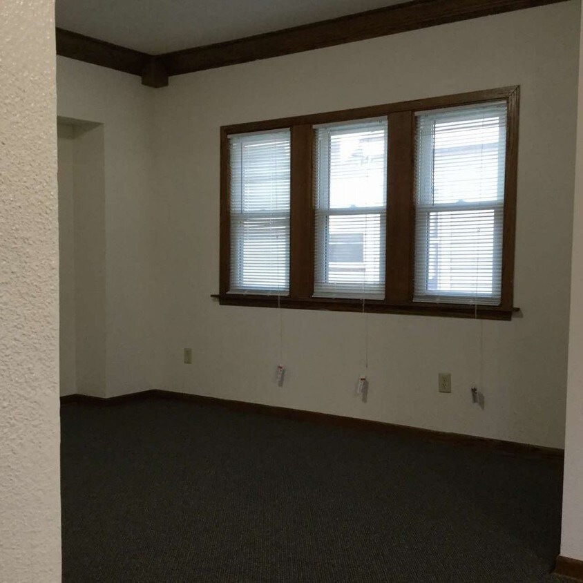 Primary Photo - 2914 N 38th St