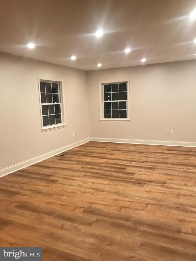 Building Photo - 13428 Idlewild Dr