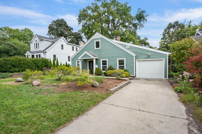Building Photo - 3633 Gregory St
