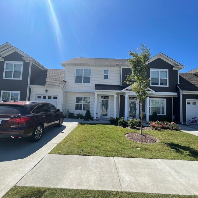 Building Photo - 413 Heartfield Dr