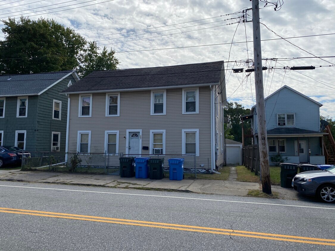 Primary Photo - 243 N Main St