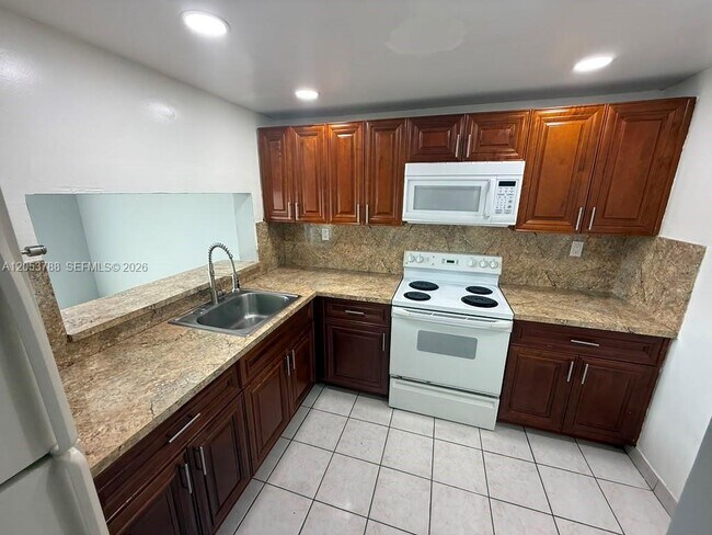 Foto del edificio - 11780 SW 18th St