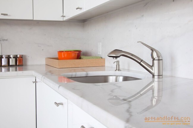 Building Photo - 525 Clinton Ave