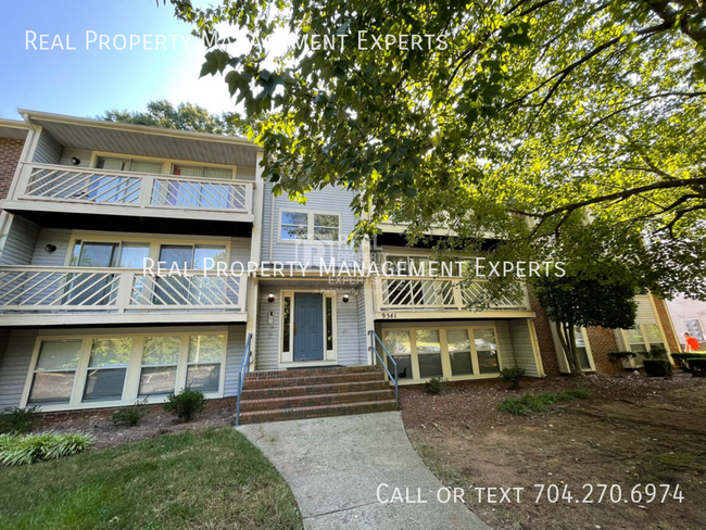 Building Photo - 9541 Shannon Green Dr