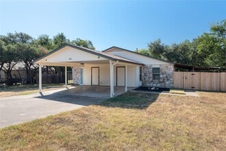 Building Photo - 800 Osage Dr