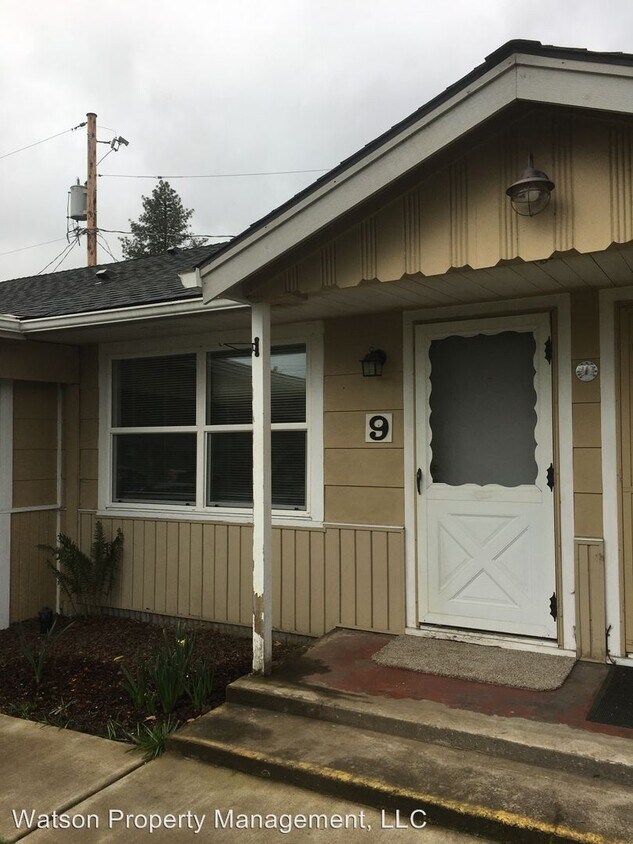 Primary Photo - 3015 Pacific Ave