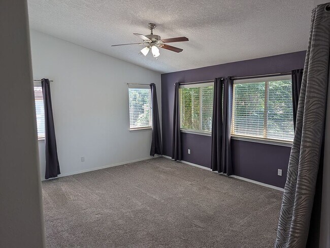 Foto del edificio - 7132 Cuchillo Rd NW
