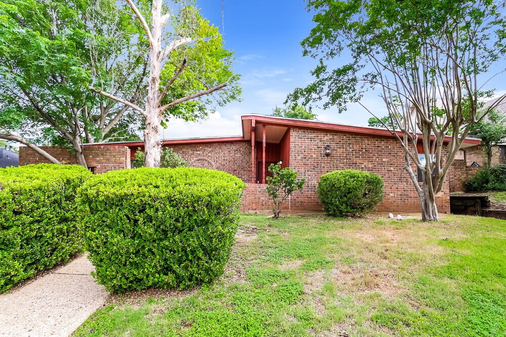 Foto principal - 1305 Rusdell Dr
