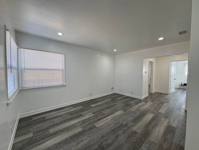 Foto del edificio - Charming 2bd 1ba