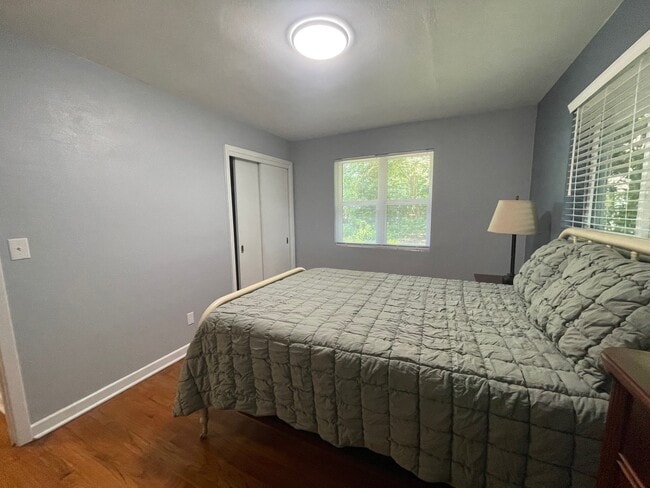 Building Photo - 4007 Aldington Dr