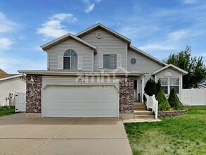 Building Photo - 3128 N 1325 E