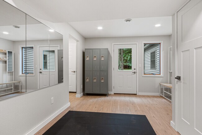 Foto del edificio - 1688 S Aurora Ln