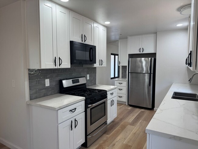 Building Photo - *******Classic Mt. Helix Ranch Style Home*...