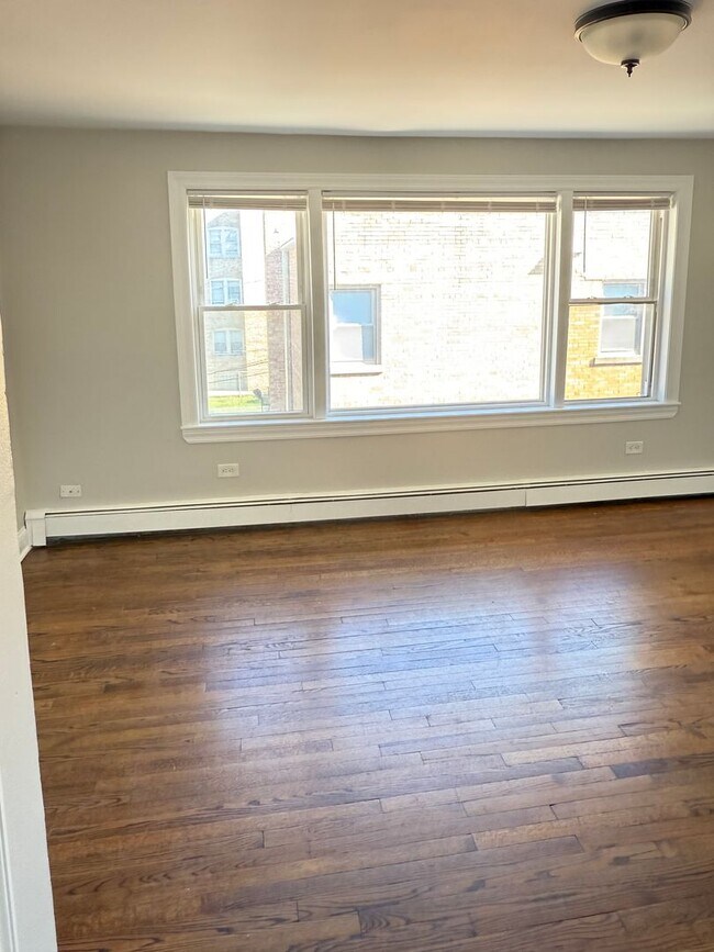 Foto del edificio - Spacious 2 Bedroom in Beverly