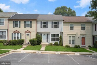 Building Photo - 12405 Gooderham Way