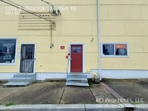 Building Photo - 1204 S Proctor St