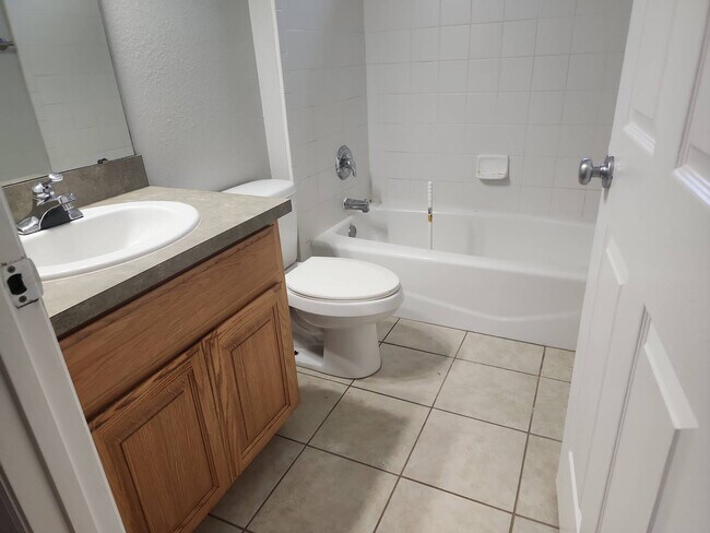 Foto del edificio - 7 6th Ave