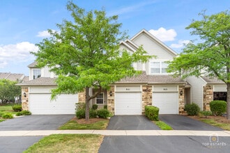 Building Photo - 951 Viewpoint Dr
