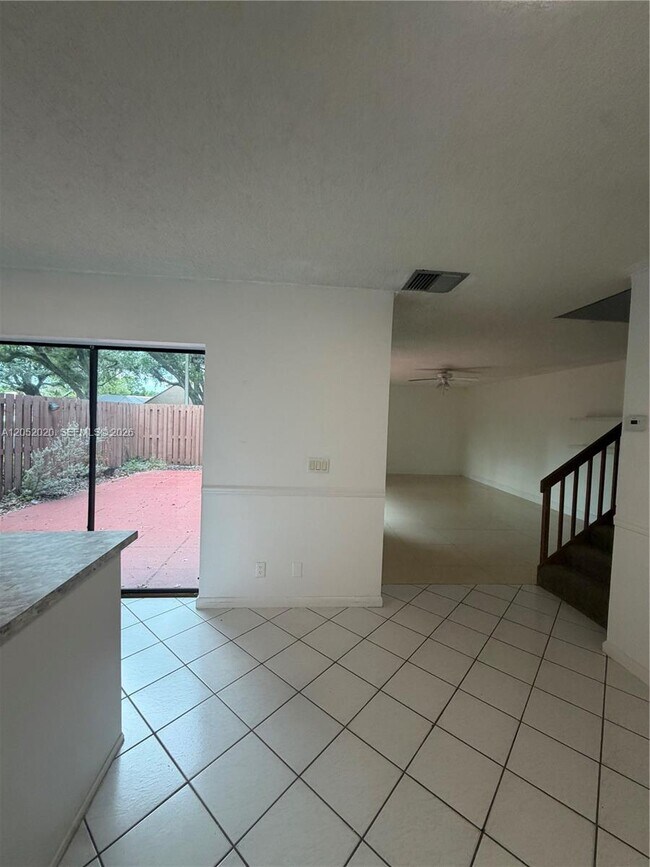 Building Photo - 2563 Camelot Ct