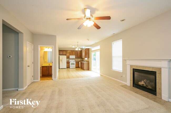 Foto del edificio - 13858 Ellsworth Ln